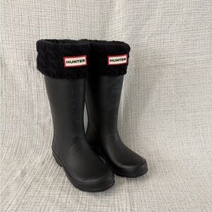 Black Hunter Kids Rain Boots with Matching Boot Socks